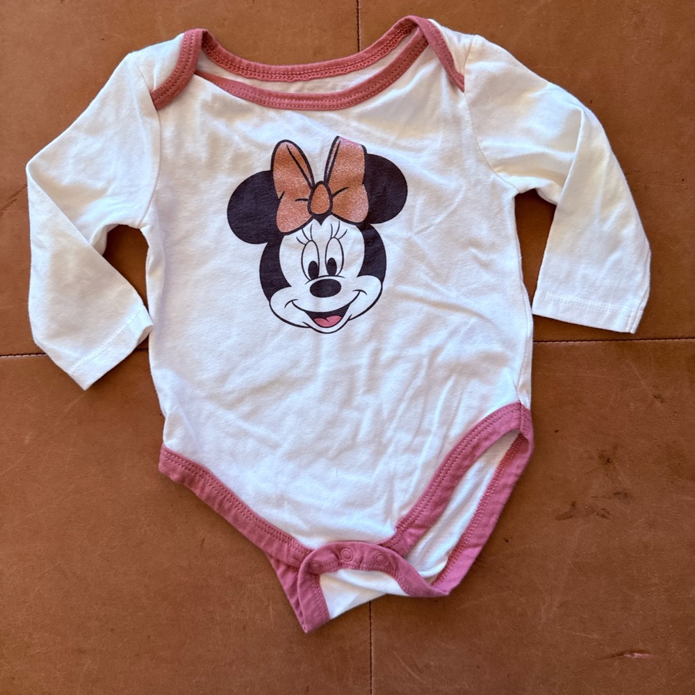 💙$5 FLASH SALE💙 Disney Minnie Mouse Onesie 6M